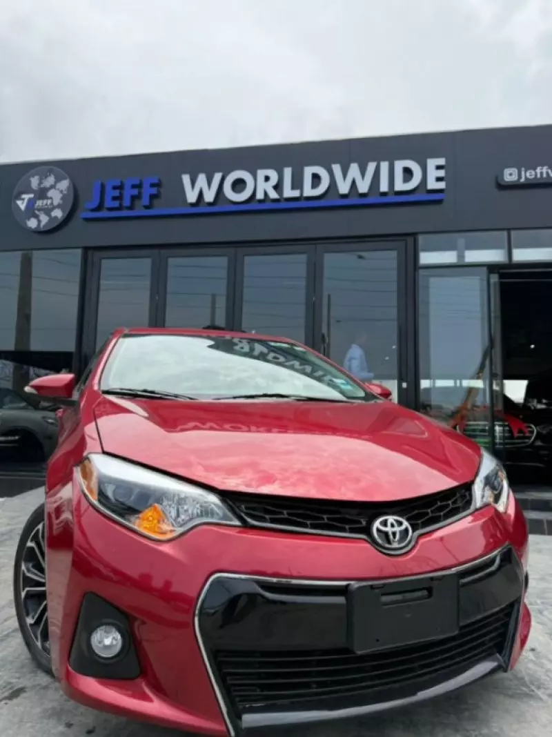 Toyota Corolla   - 2013