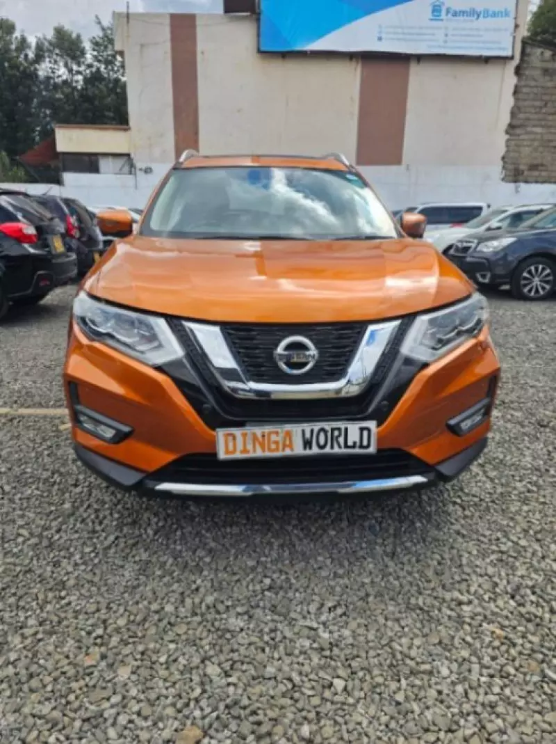 Nissan EXTRAIL HYBRID   - 2017