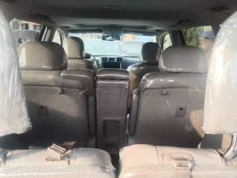 Toyota Highlander   - 2013