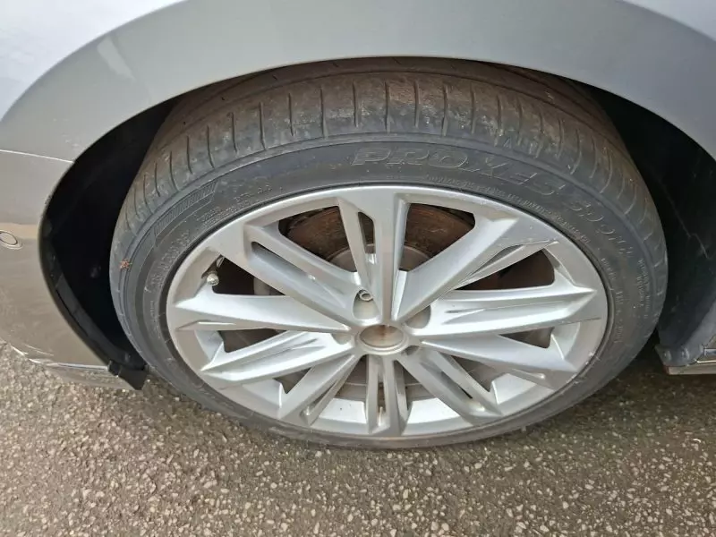 Volkswagen Passat   - 2016