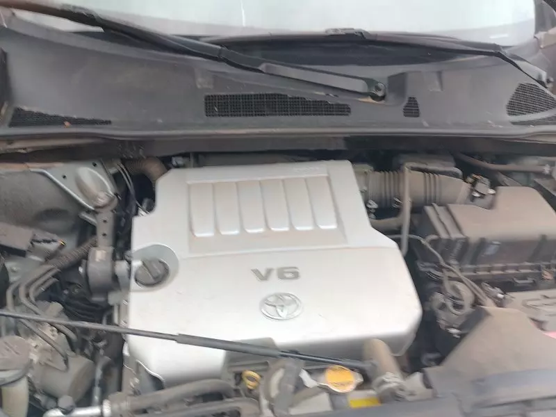 Toyota Highlander   - 2013