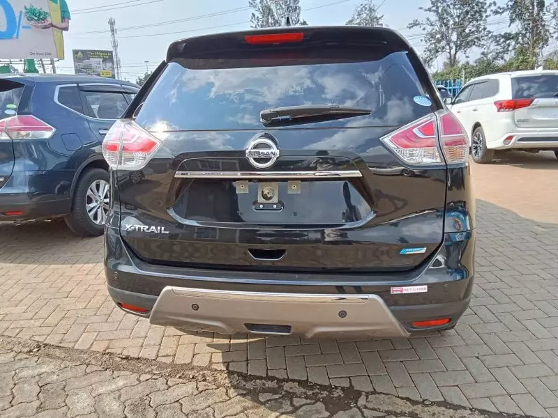 Nissan X-Trail   - 2017