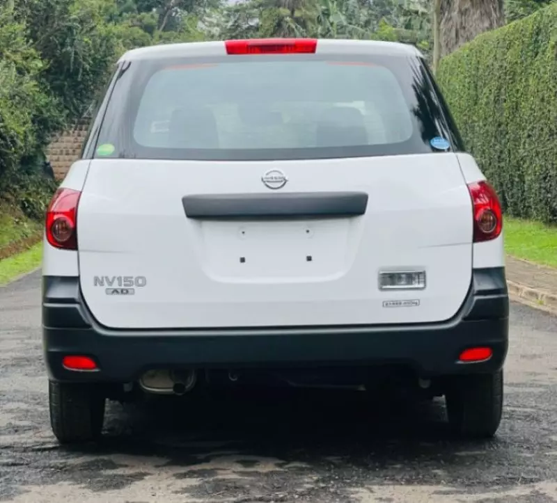 Nissan Advan    - 2018