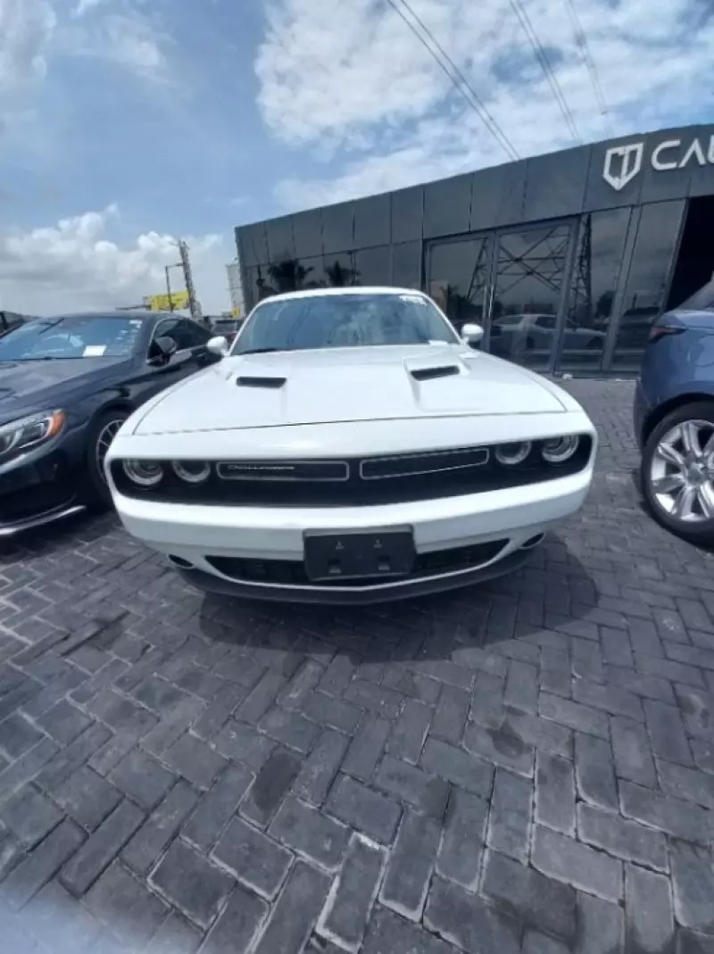 Dodge Challenger   - 2024