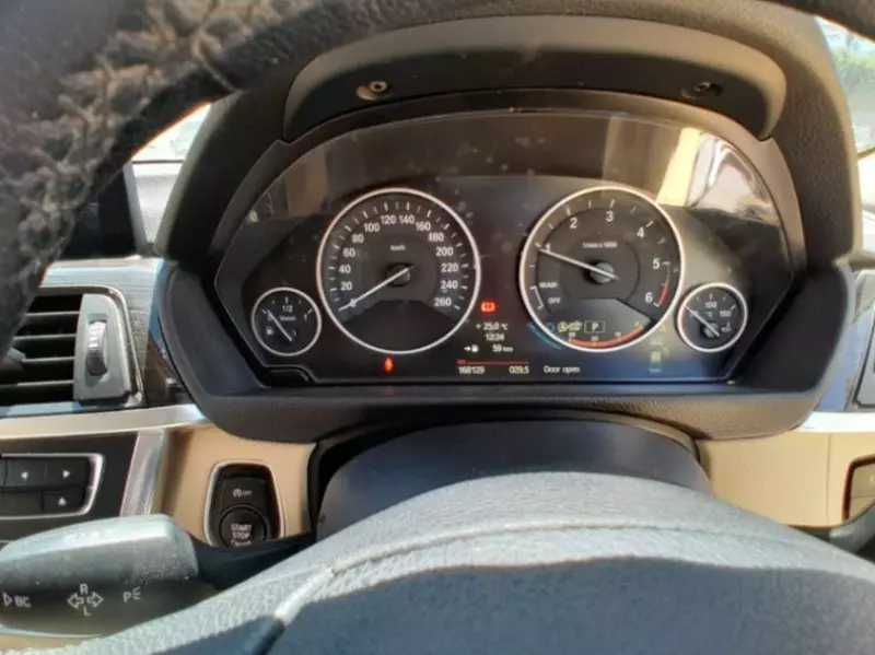 BMW 330i   - 2015