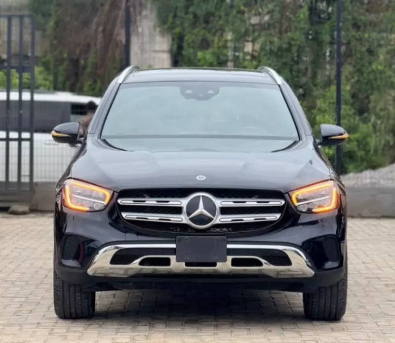 Mercedes-Benz GLC 300   - 2021