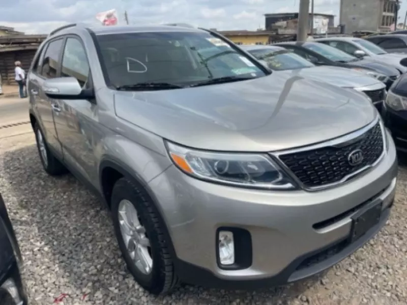 KIA Sorento   - 2014