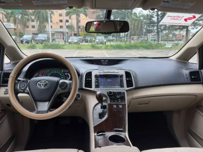 Toyota Venza   - 2013