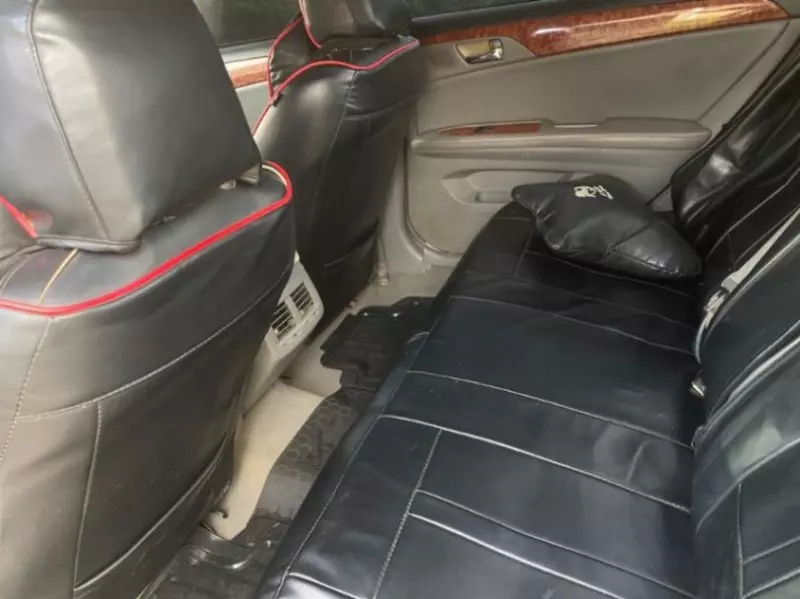 Toyota Avalon   - 2006