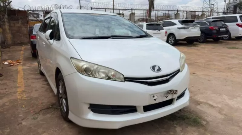 Toyota Wish   - 2012