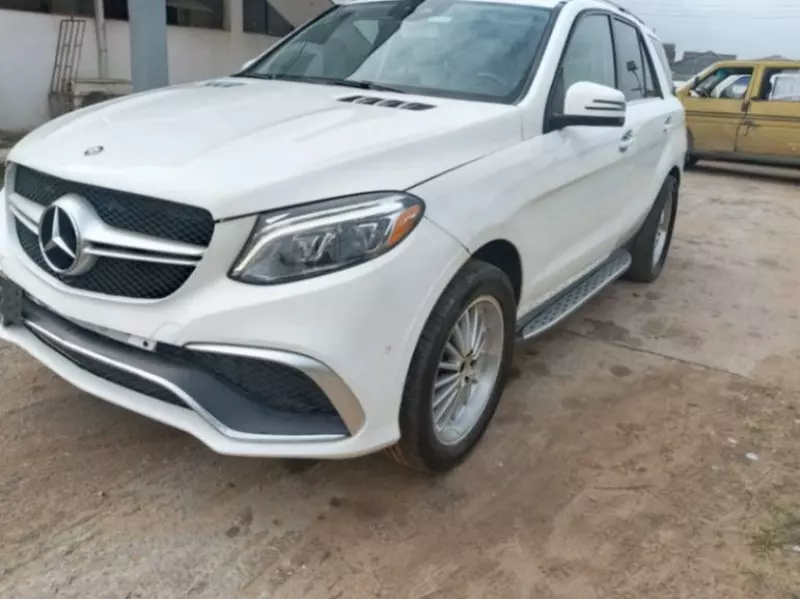 Mercedes-Benz GLE 350   - 2017