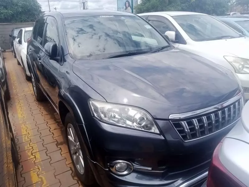 Toyota Vanguard    - 2011