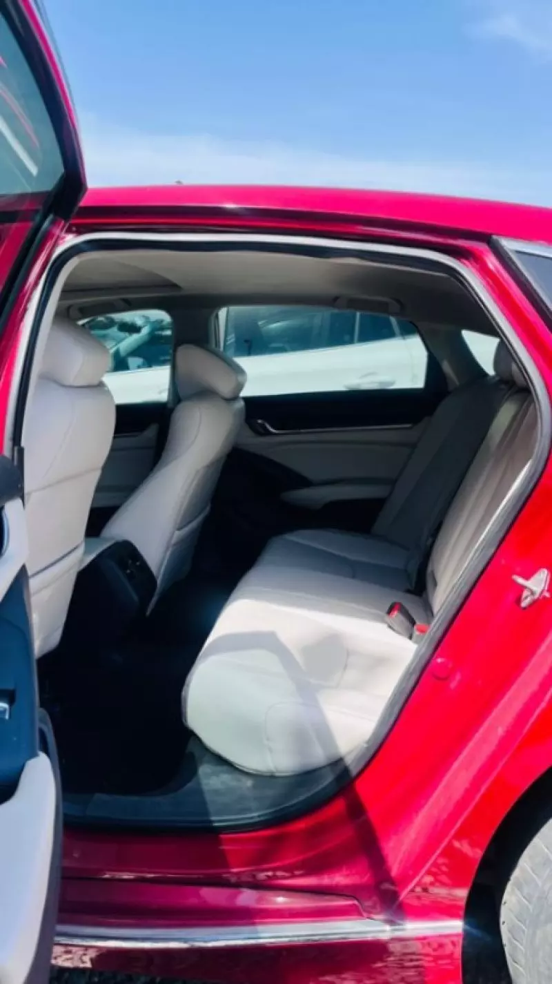 Honda Accord   - 2019