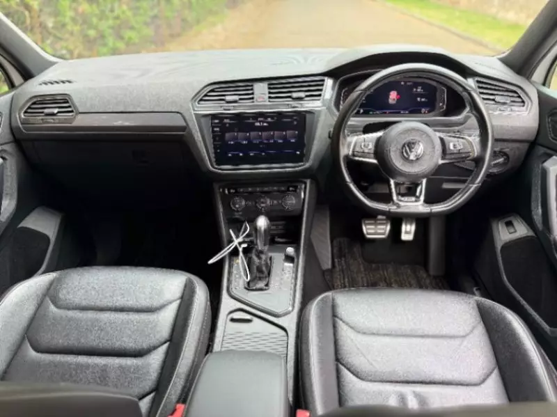 Volkswagen Tiguan   - 2019