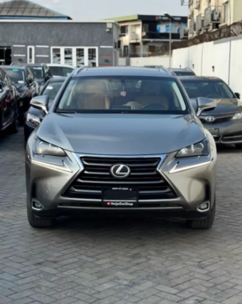 Lexus NX   - 2015