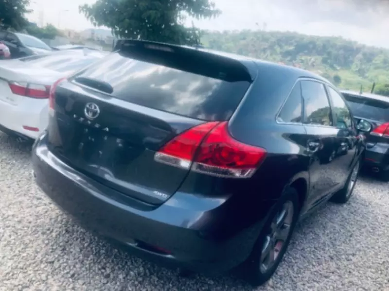 Toyota Venza   - 2010