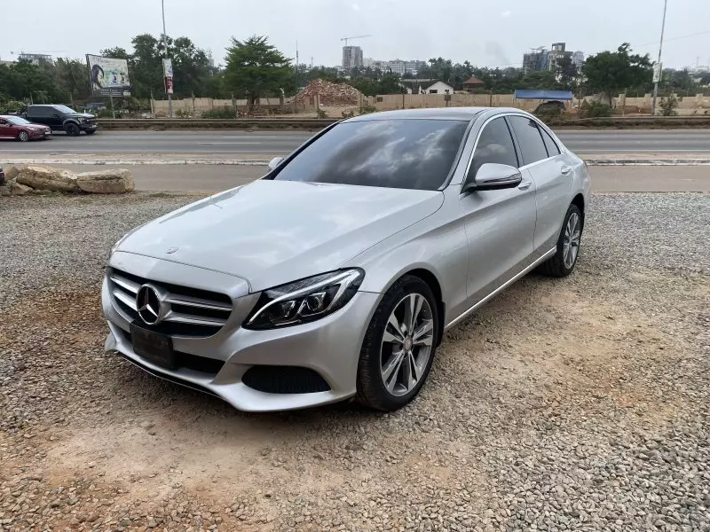 Mercedes-Benz C-class   - 2017