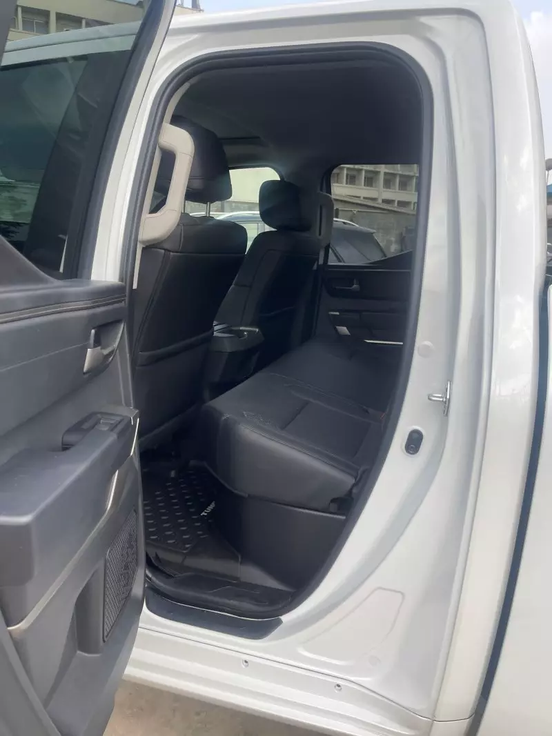 Toyota Tundra   - 2024
