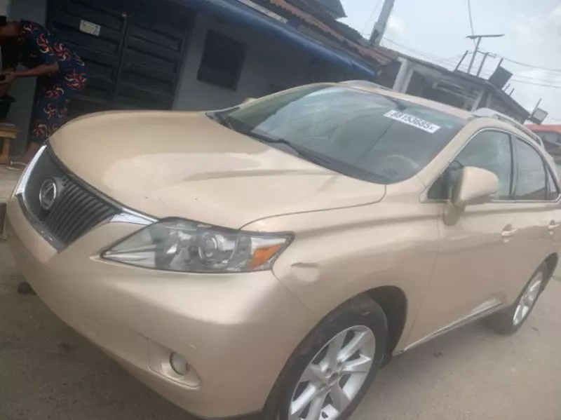 Lexus RS 350   - 2010