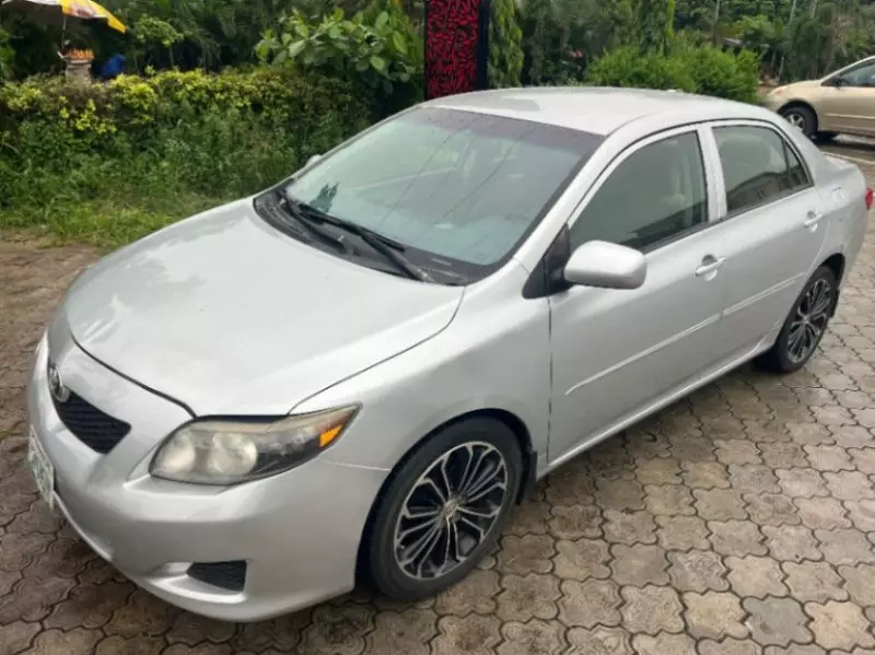 Toyota Corolla   - 2013