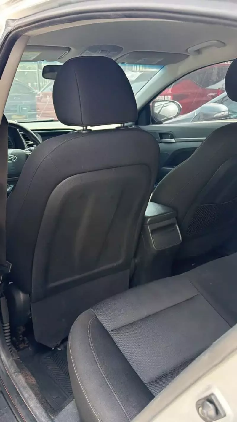 Hyundai Elantra   - 2018