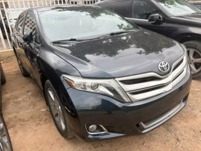 Toyota Venza   - 2013
