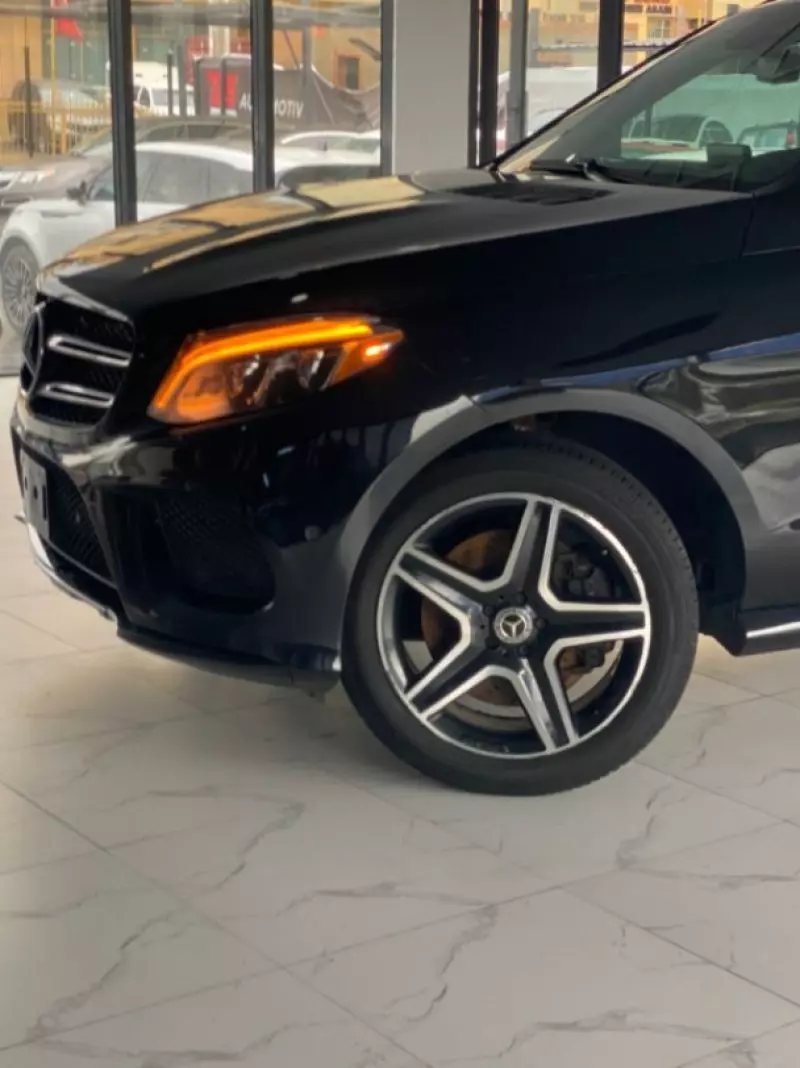 Mercedes-Benz GLE 400   - 2018