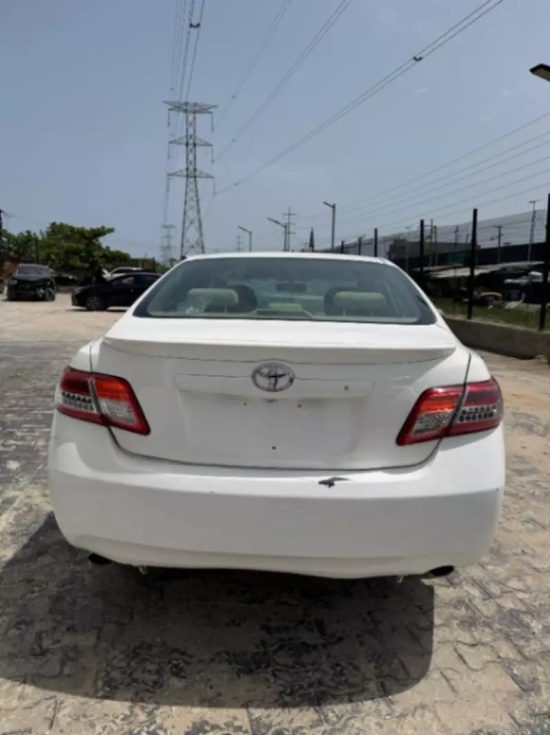 Toyota Camry   - 2007