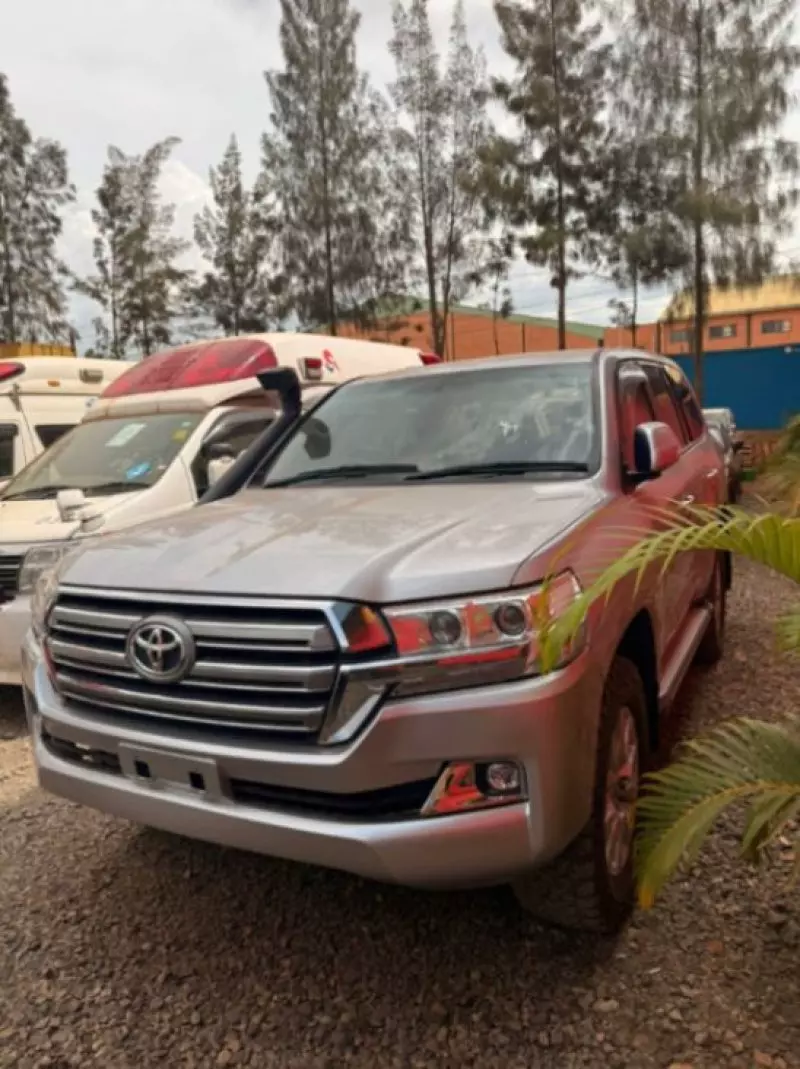 Toyota Landcruiser Vx V8    - 2017