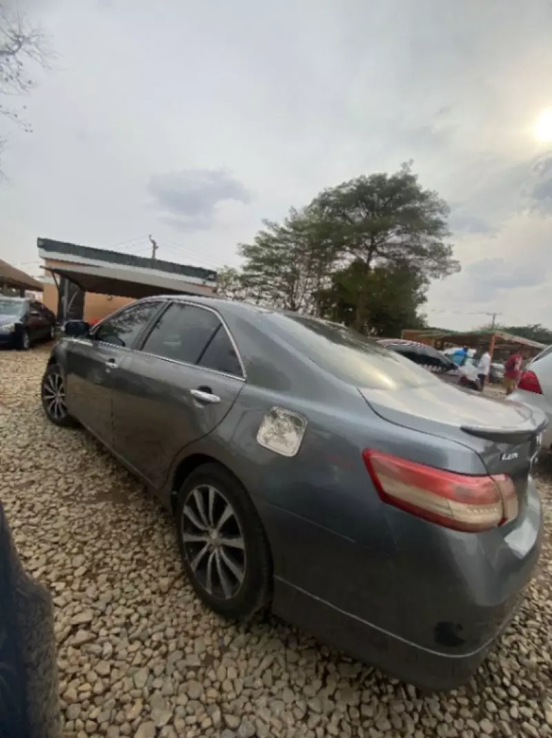 Toyota Camry   - 2008