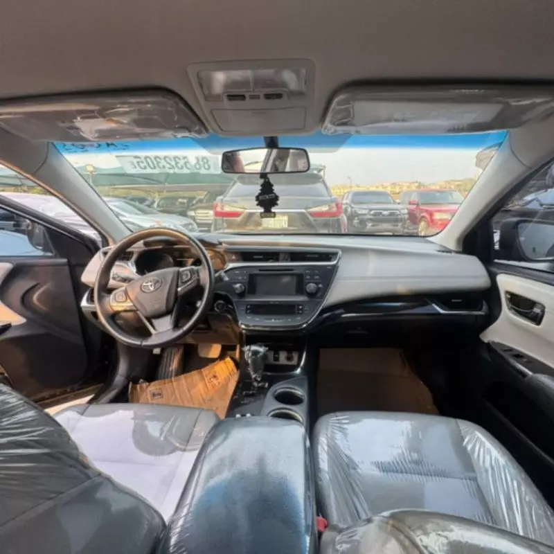 Toyota Avalon - 2014