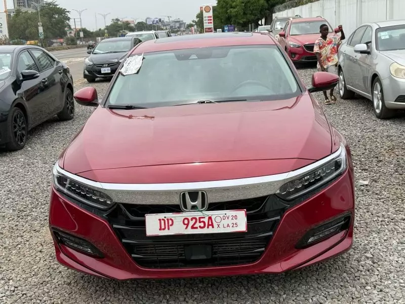 Honda Accord   - 2018