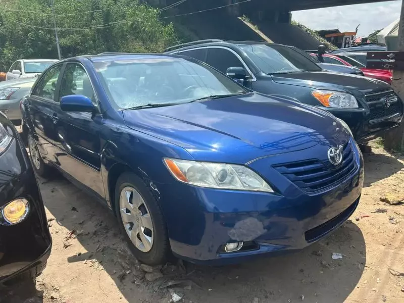 Toyota Camry   - 2007