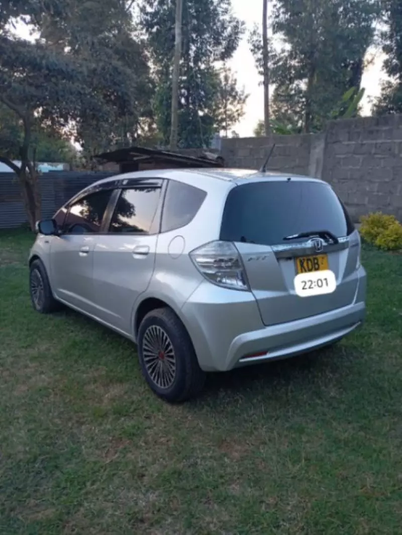 Honda Fit   - 2012