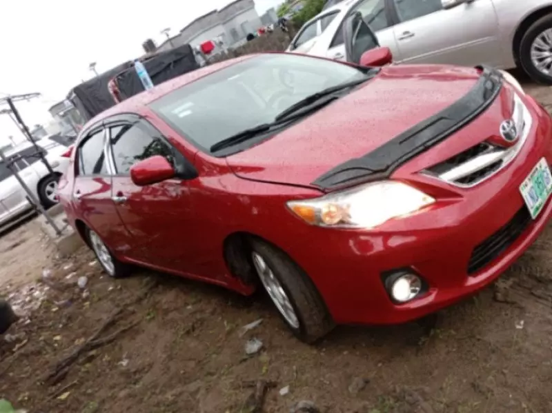 Toyota Corolla   - 2012