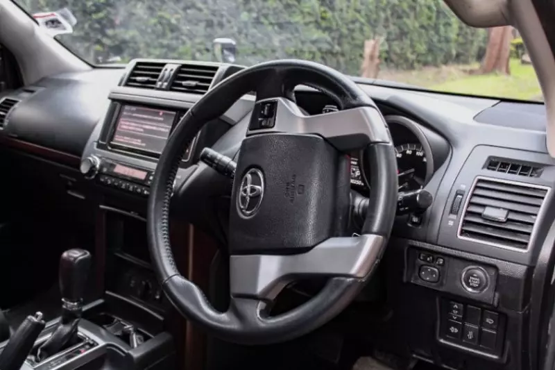 Toyota Landcruiser Prado   - 2015
