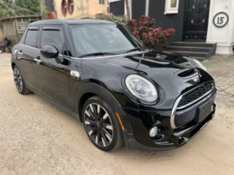 MINI Cooper   - 2017