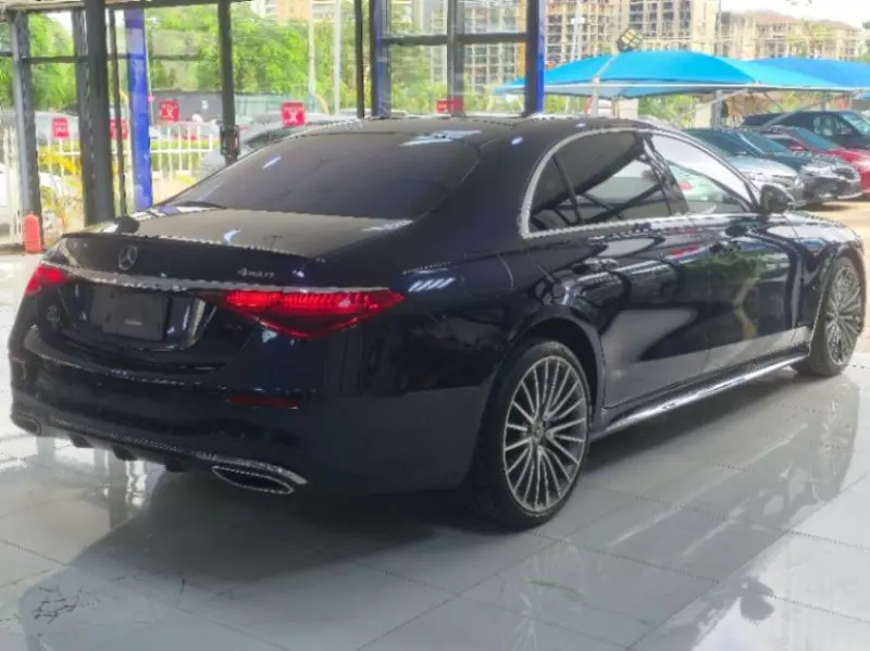 Mercedes-Benz S 580   - 2022