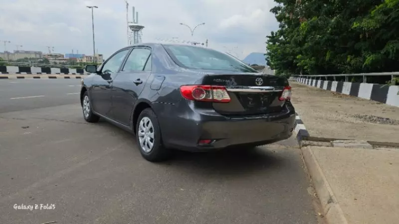 Toyota Corolla   - 2011