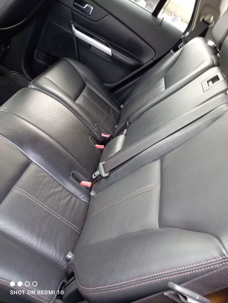 Ford Edge   - 2011