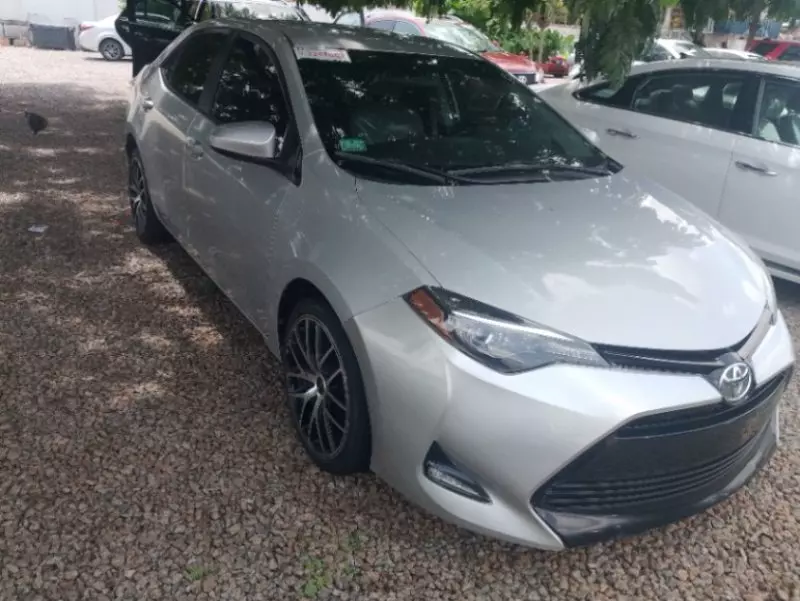 Toyota Corolla   - 2016