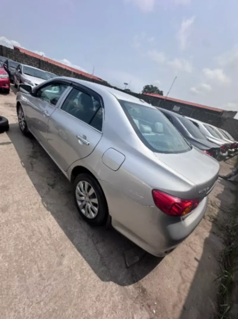 Toyota Corolla   - 2013