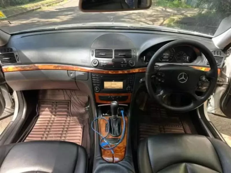 Mercedes-Benz E 350   - 2008