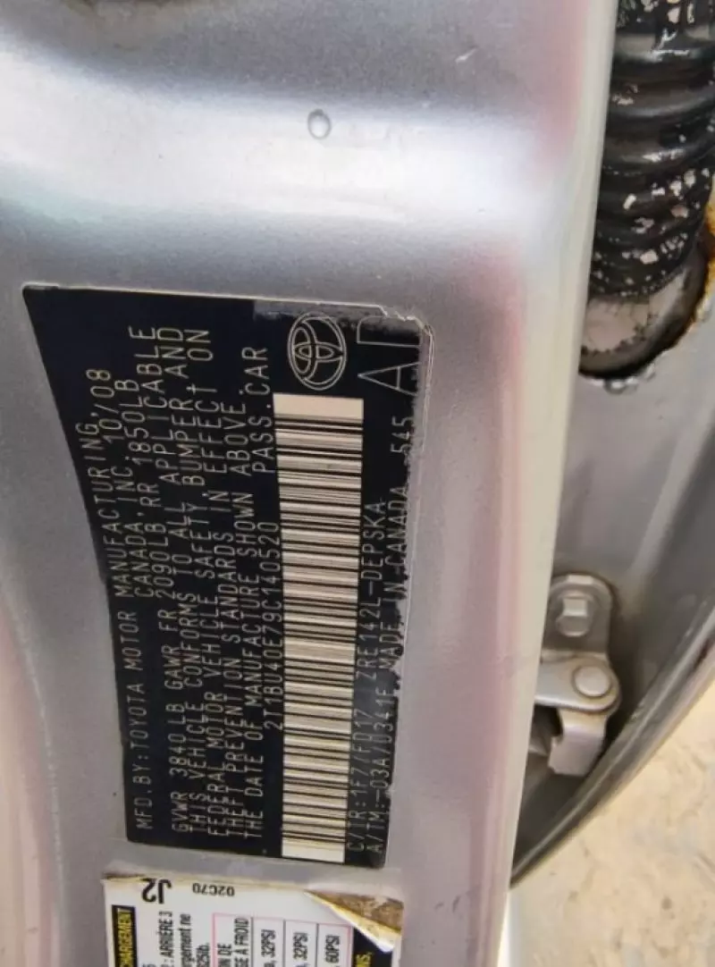 Toyota Corolla   - 2009