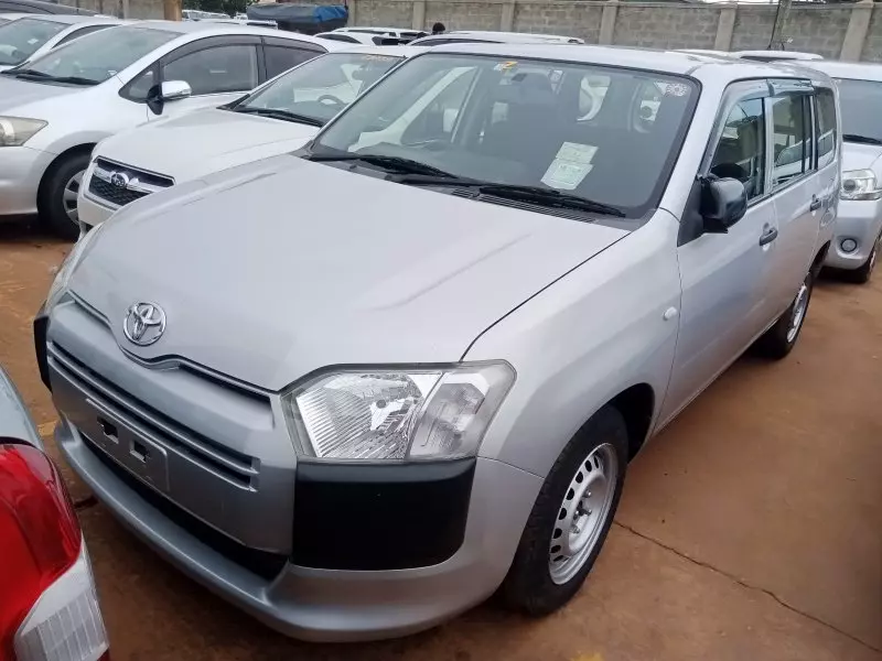 Toyota Succeed    - 2015