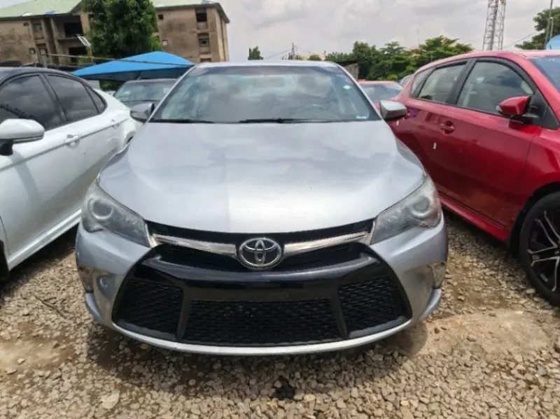 Toyota Camry   - 2015