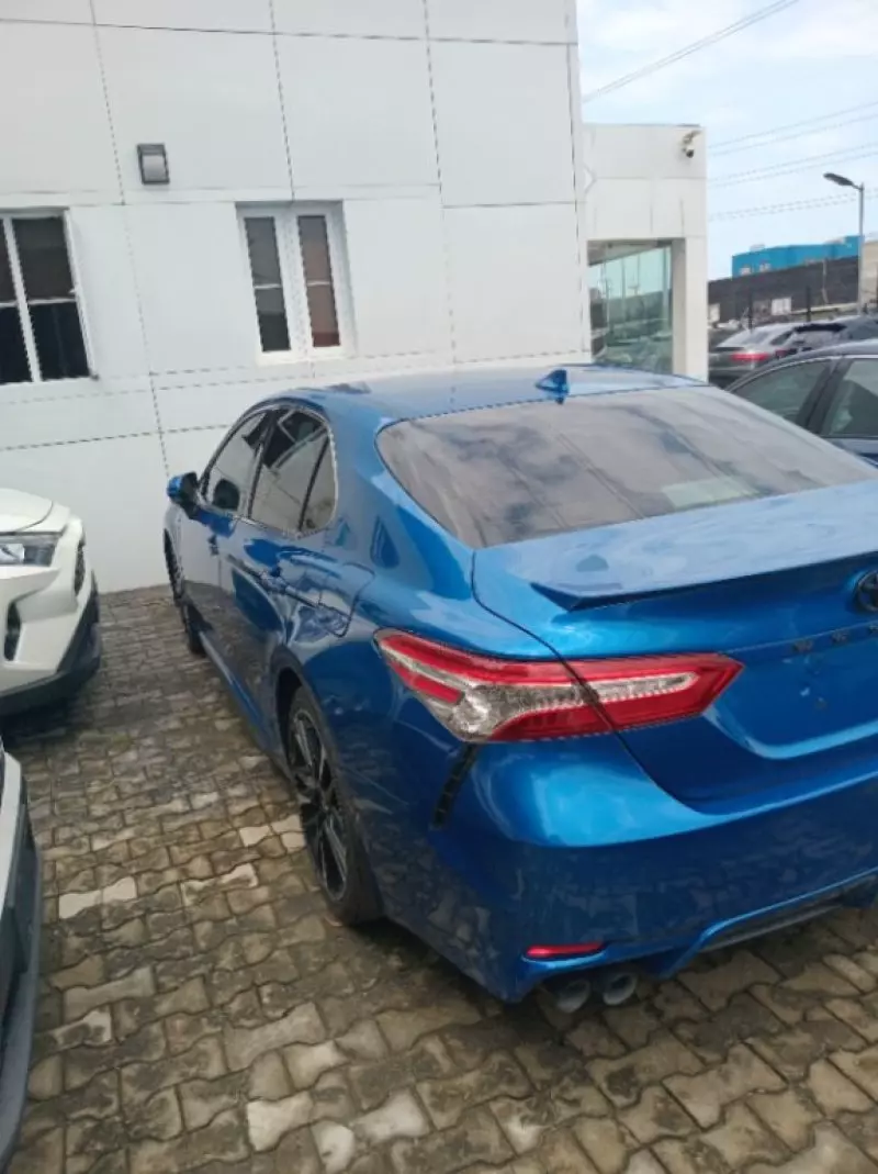 Toyota Camry   - 2021