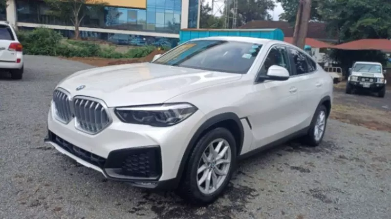 BMW X6   - 2021