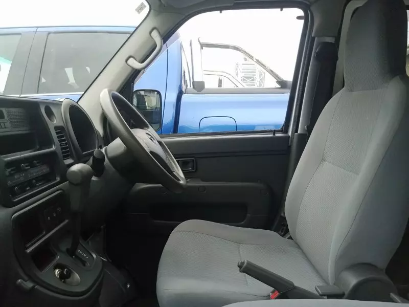 Daihatsu Hijet   - 2012