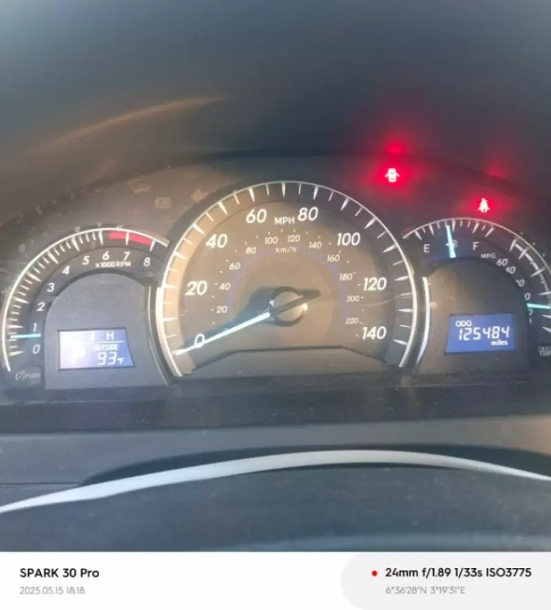 Toyota Camry   - 2012